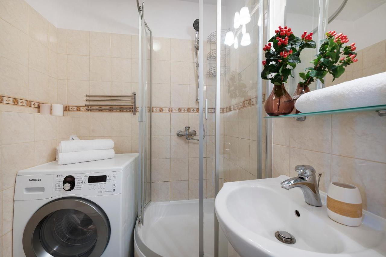 P&O Service Apartments Belwederska Warszawa Eksteriør billede
